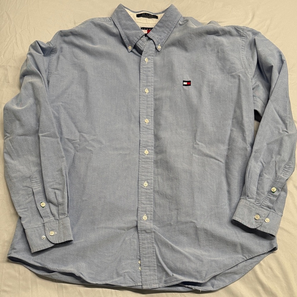 Tommy Hilfiger Men's Light Blue Button-Down Shirt